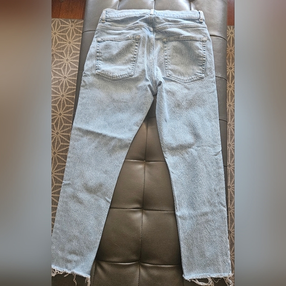 Jeans - Picture 2 of 3